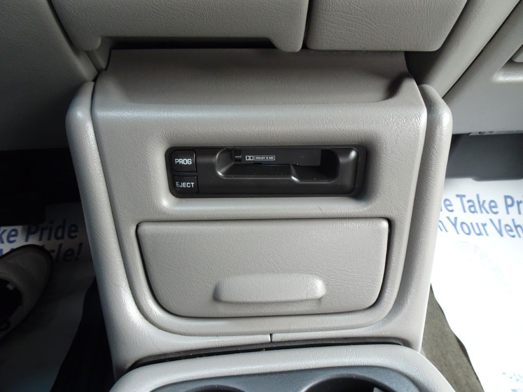 2000 Chevrolet Silverado 1500 Image 25