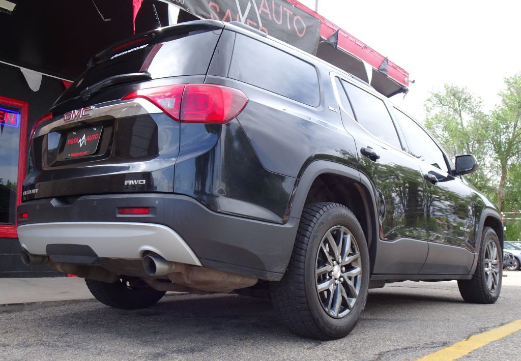 2017 GMC Acadia Image 9