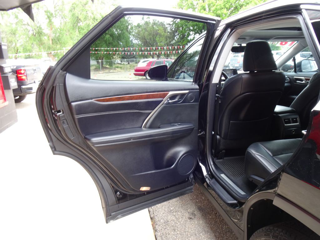 2016 Lexus RX Image 30