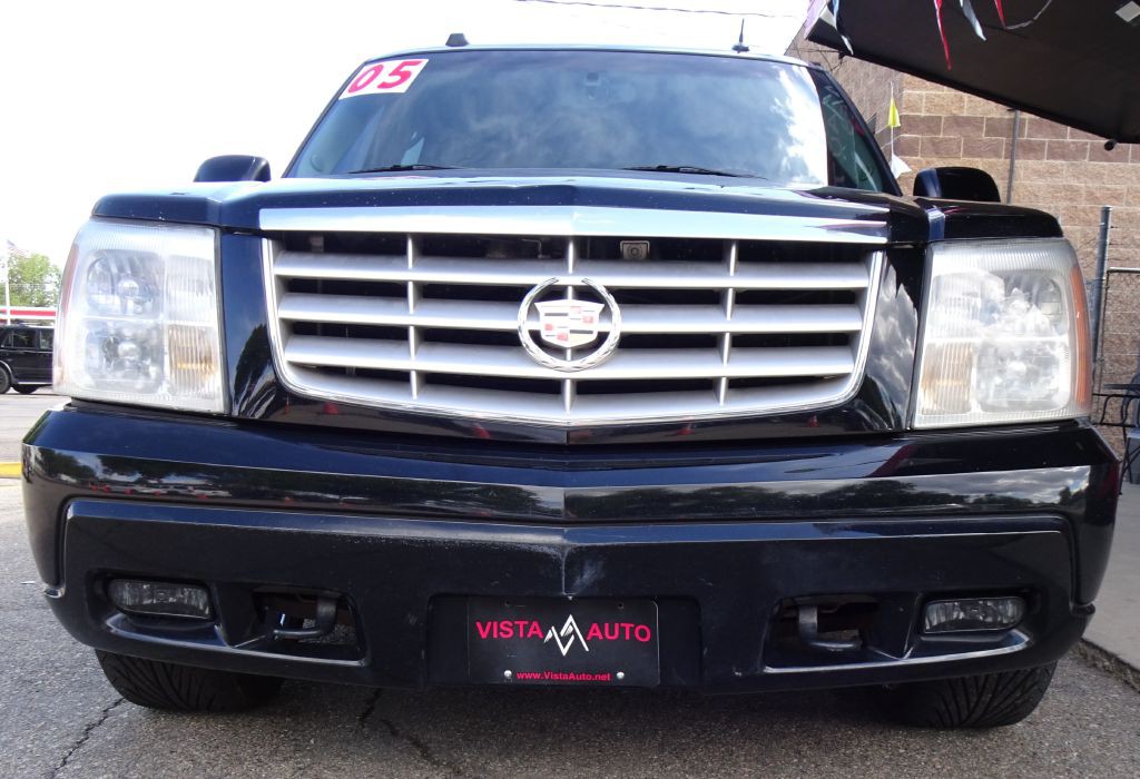 2005 Cadillac Escalade Image 5