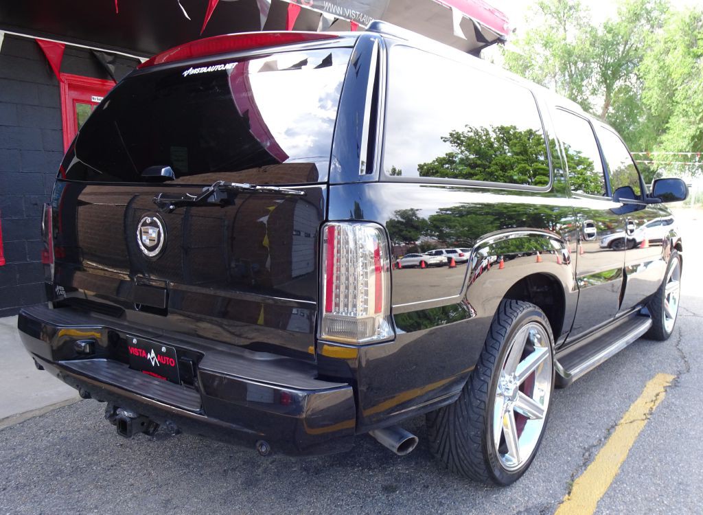 2005 Cadillac Escalade Image 8