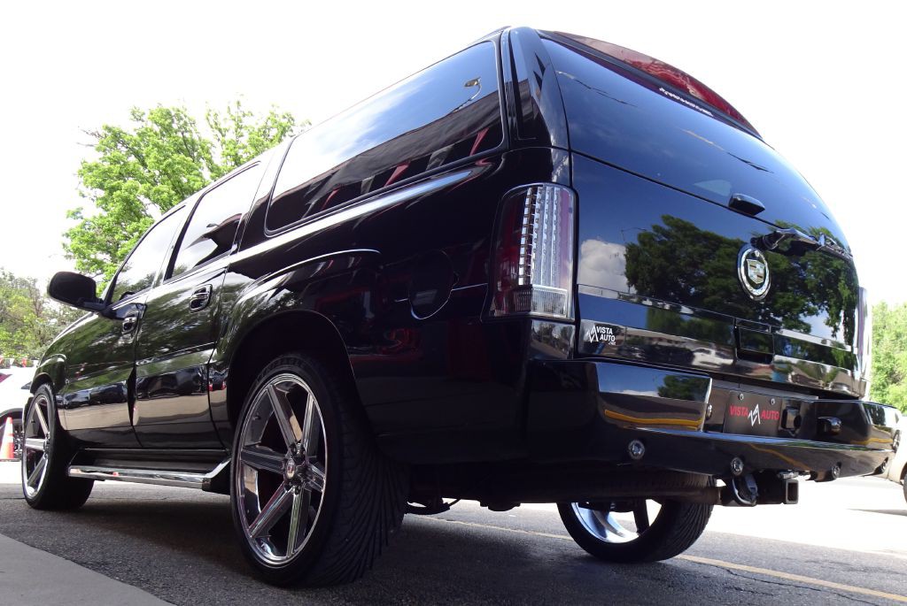 2005 Cadillac Escalade Image 13