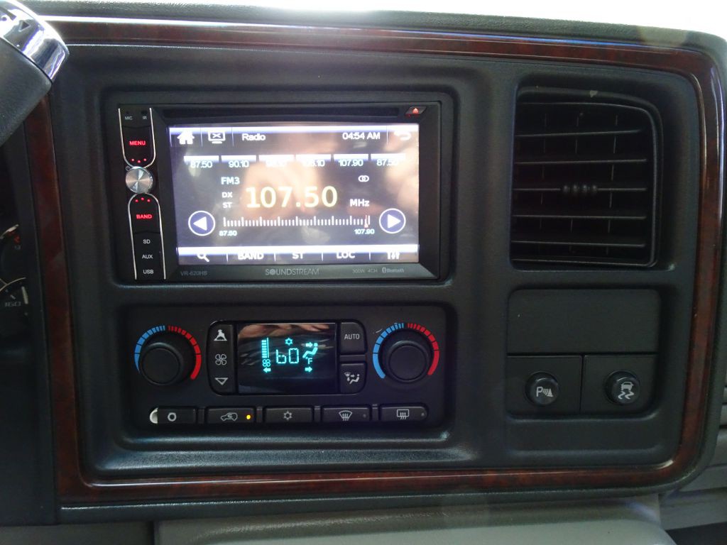 2005 Cadillac Escalade Image 23