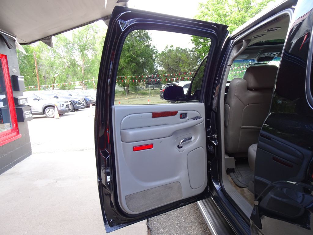 2005 Cadillac Escalade Image 26