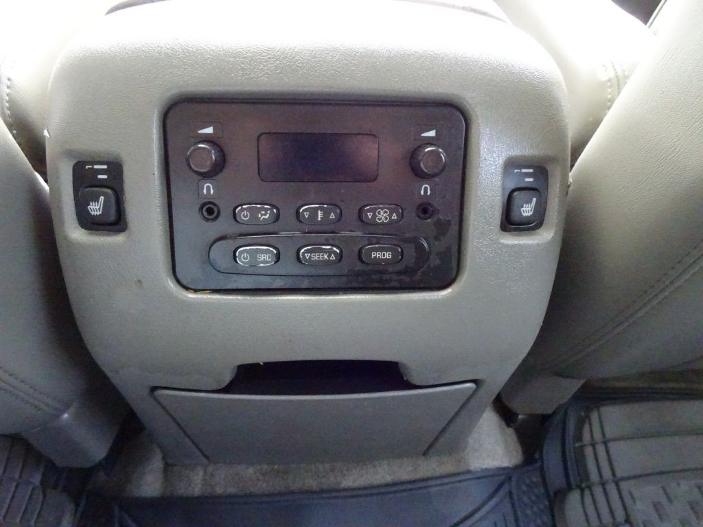 2005 Cadillac Escalade Image 31