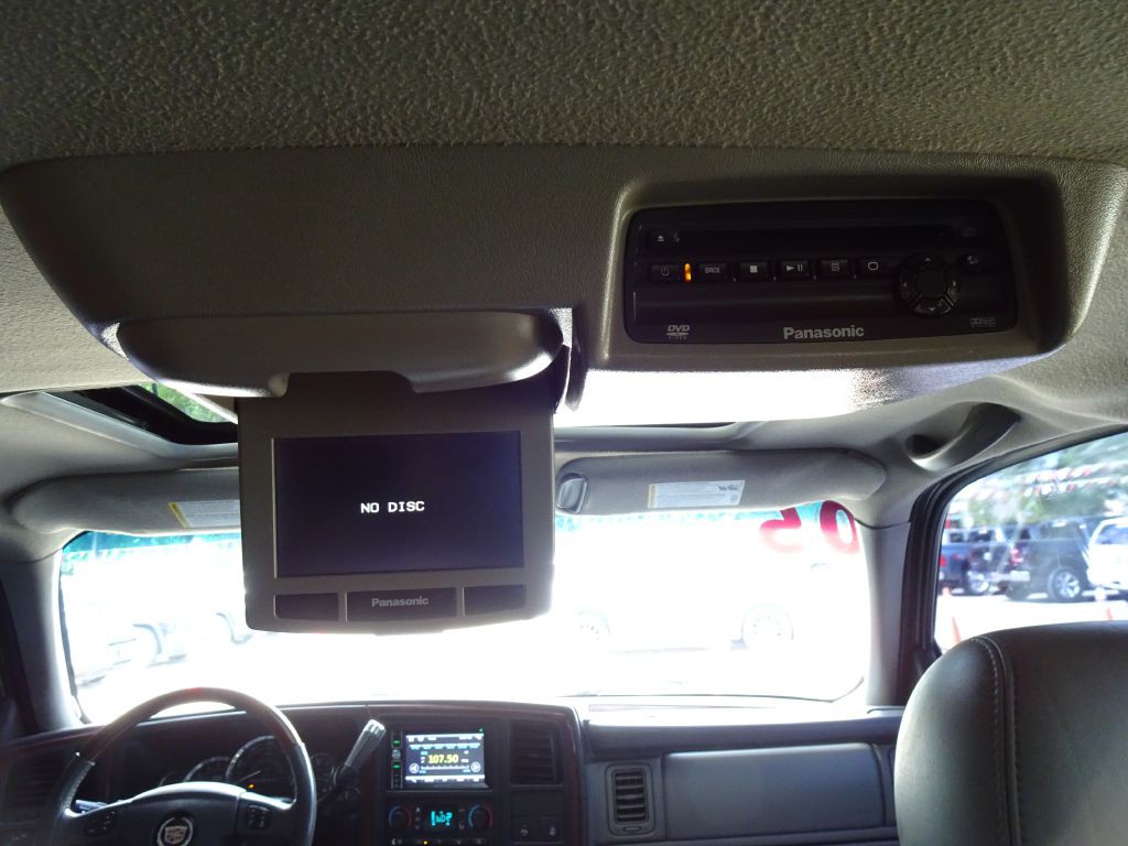 2005 Cadillac Escalade Image 32