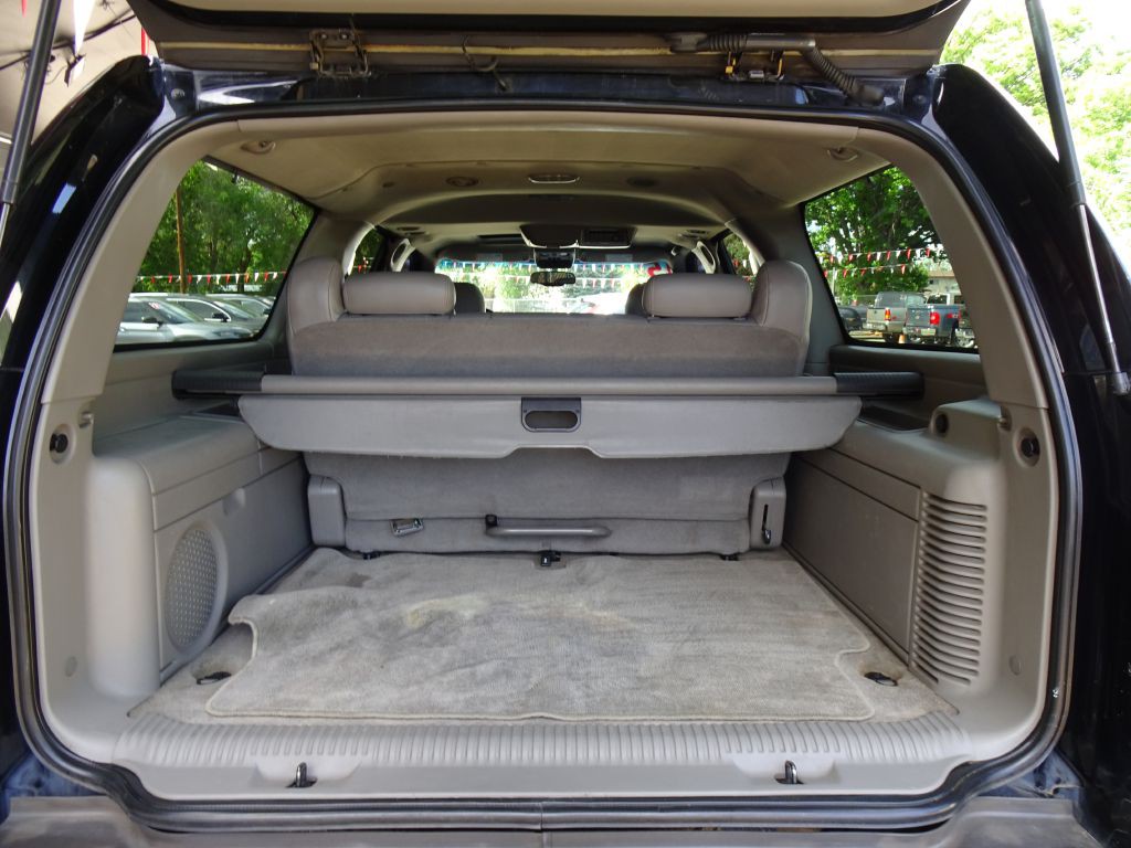 2005 Cadillac Escalade Image 35