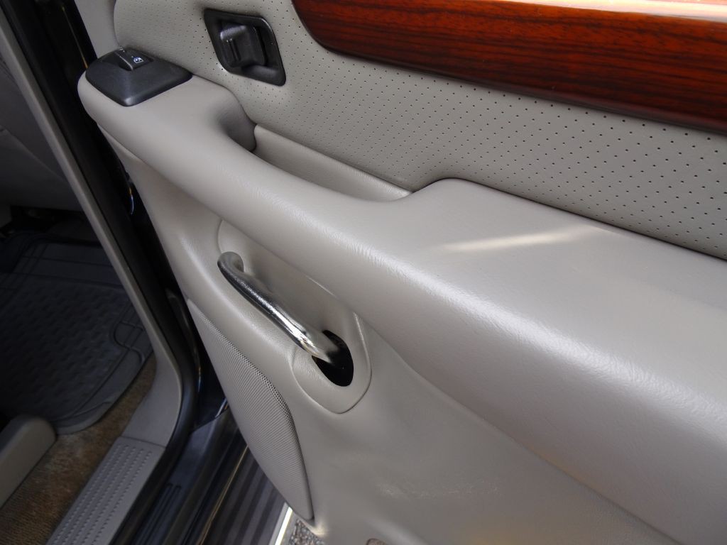 2005 Cadillac Escalade Image 37