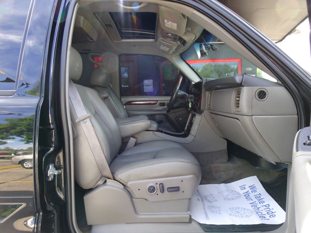 2005 Cadillac Escalade Image 41