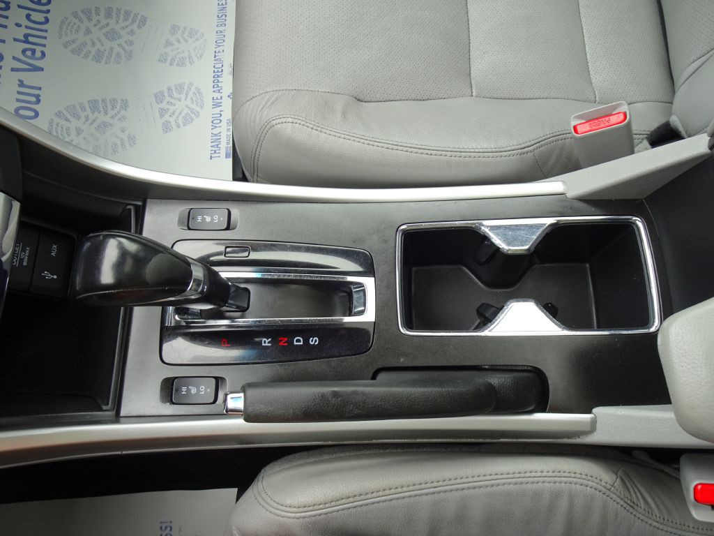 2015 Honda Accord Image 27