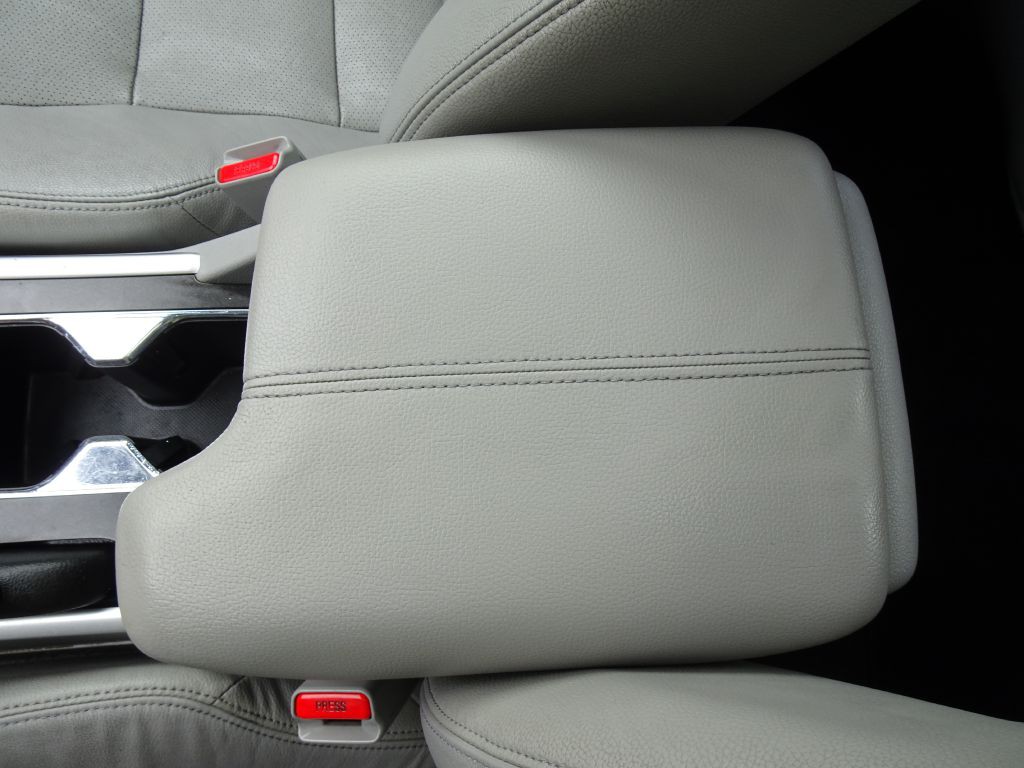 2015 Honda Accord Image 28