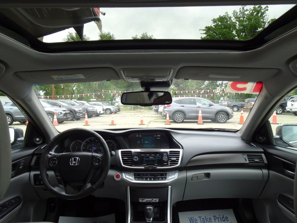 2015 Honda Accord Image 34