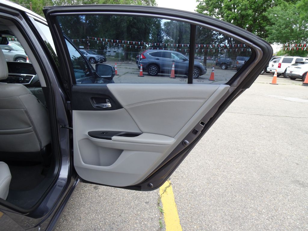 2015 Honda Accord Image 37