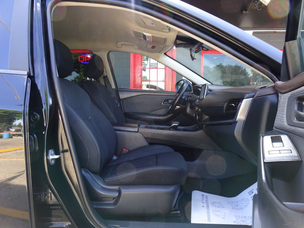 2023 Nissan Rogue Image 38