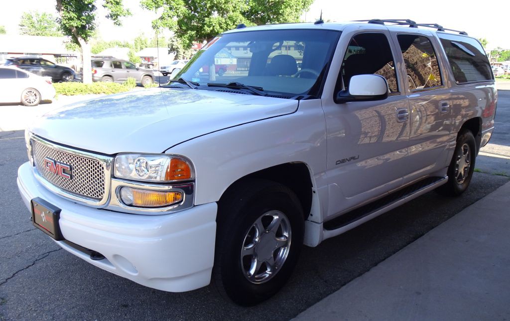 2004 GMC Yukon Image 15