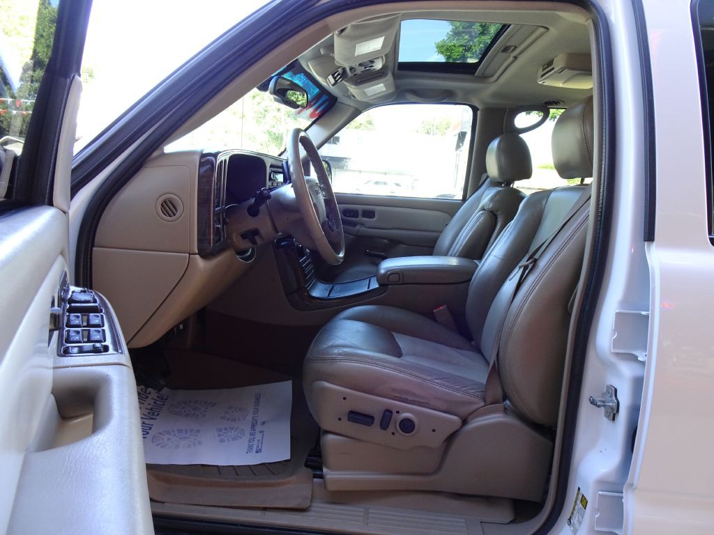 2004 GMC Yukon Image 21