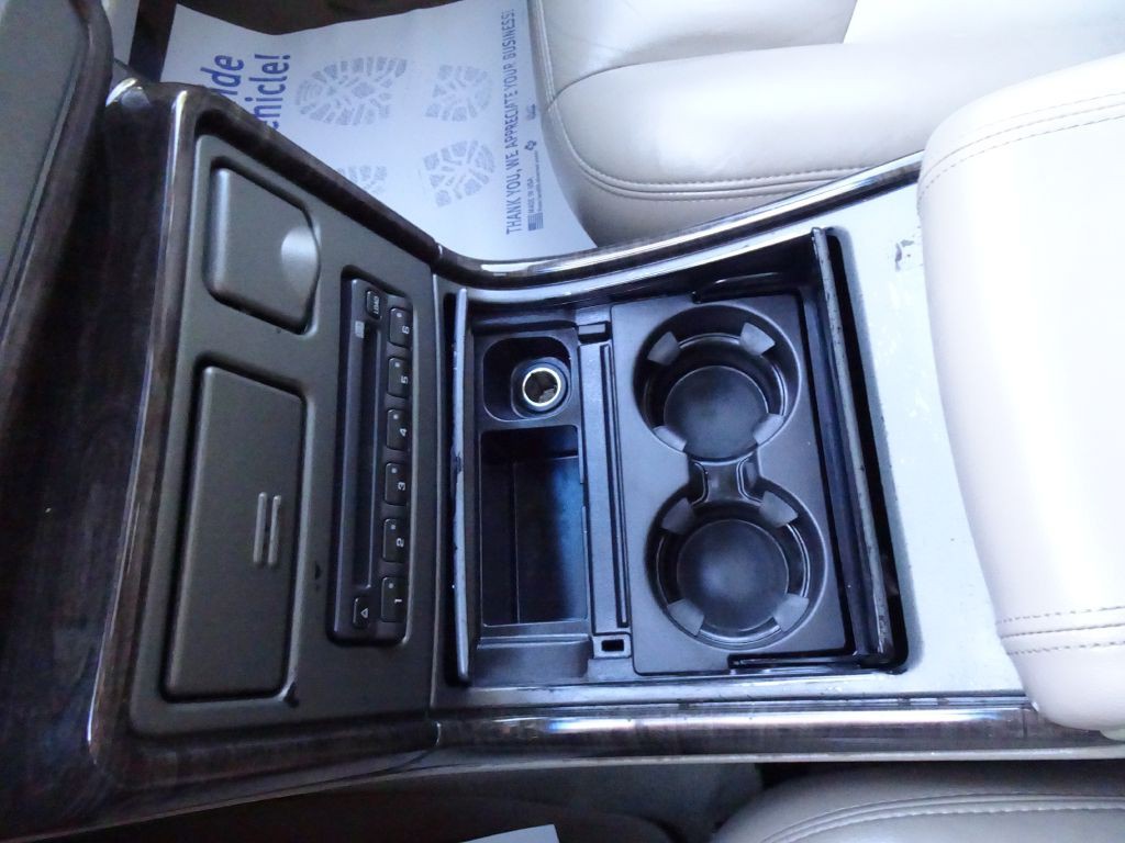 2004 GMC Yukon Image 25