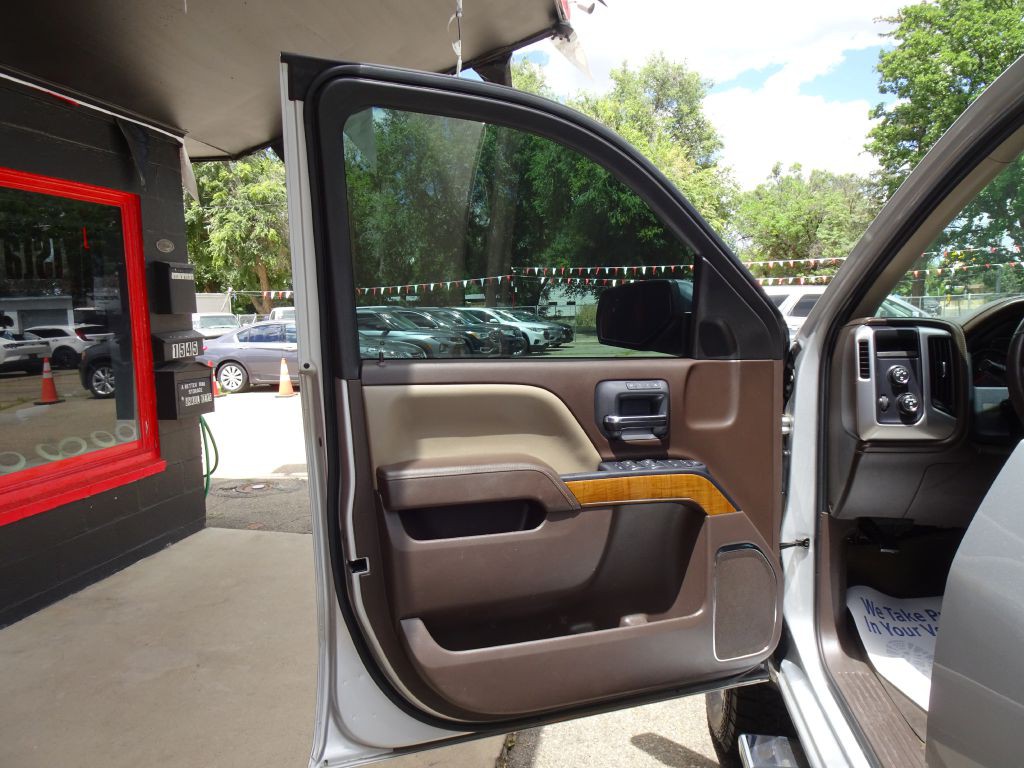 2015 GMC Sierra Image 18