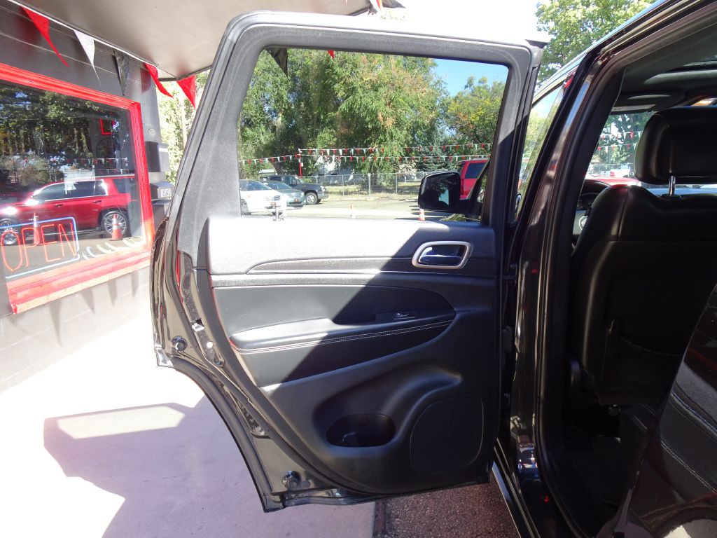 2015 Jeep Grand Cherokee Image 28