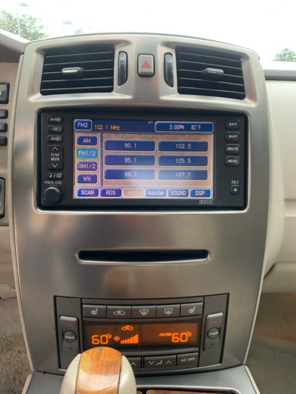 2004 Cadillac XLR Image 3