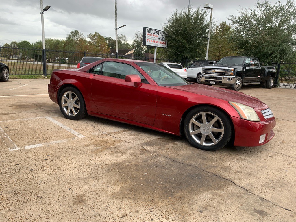 2004 Cadillac XLR Image 5