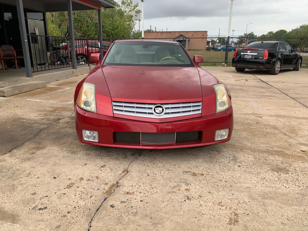 2004 Cadillac XLR Image 8