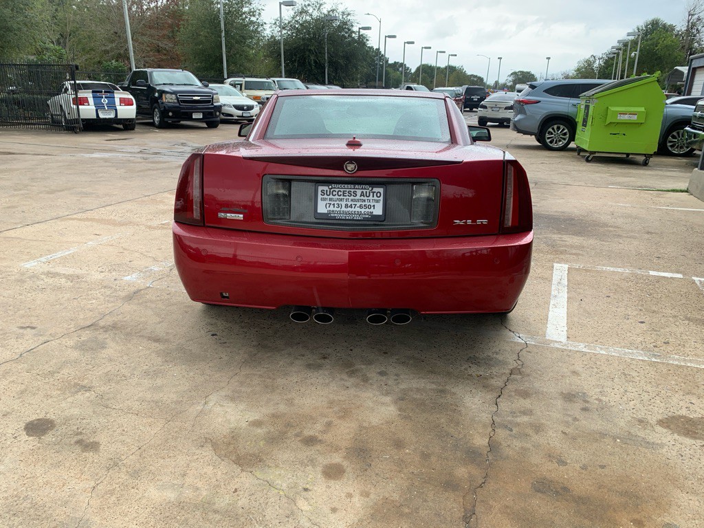 2004 Cadillac XLR Image 9