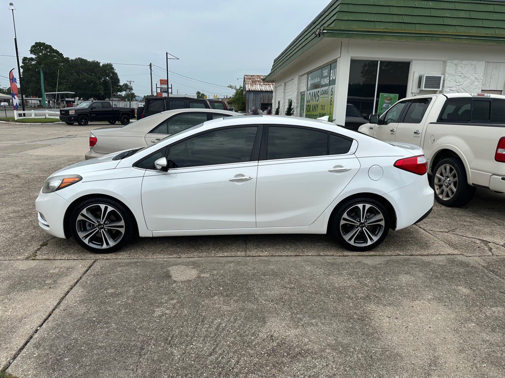 2016 Kia Forte Image 2