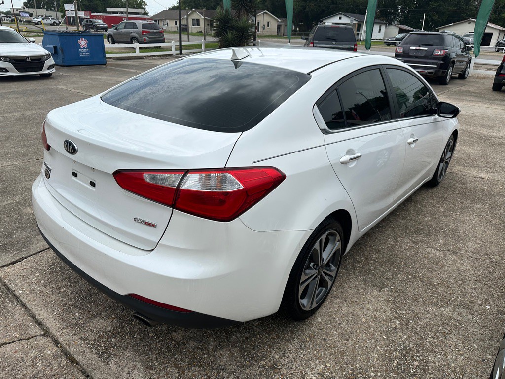 2016 Kia Forte Image 4