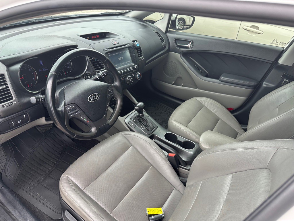 2016 Kia Forte Image 5
