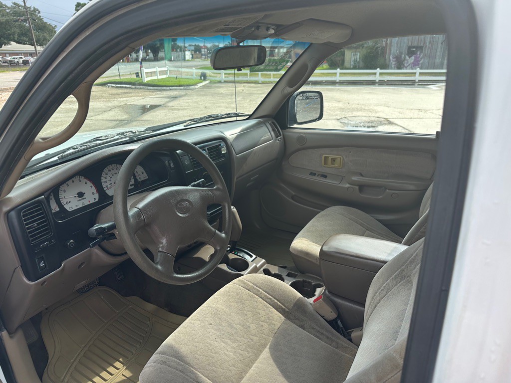 2002 Toyota Tacoma Image 7