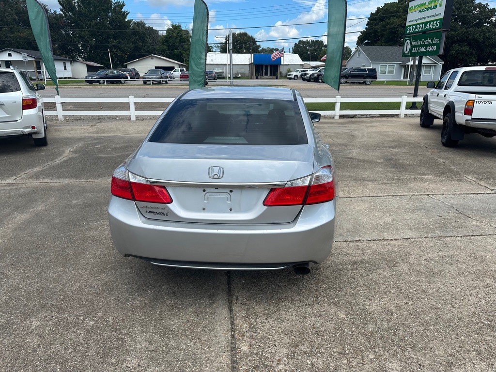 2015 Honda Accord Image 4