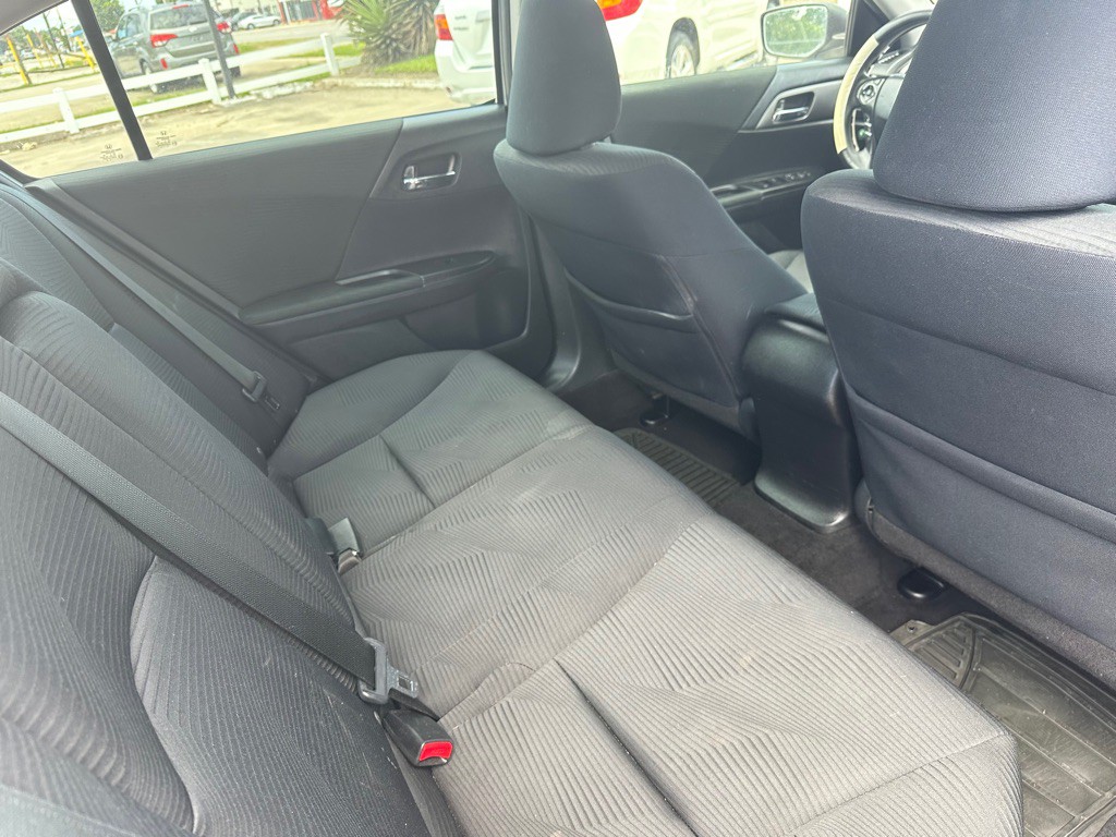 2015 Honda Accord Image 8