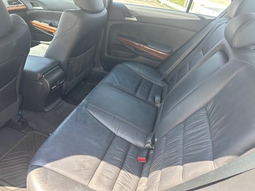 2012 Honda Accord Image 7