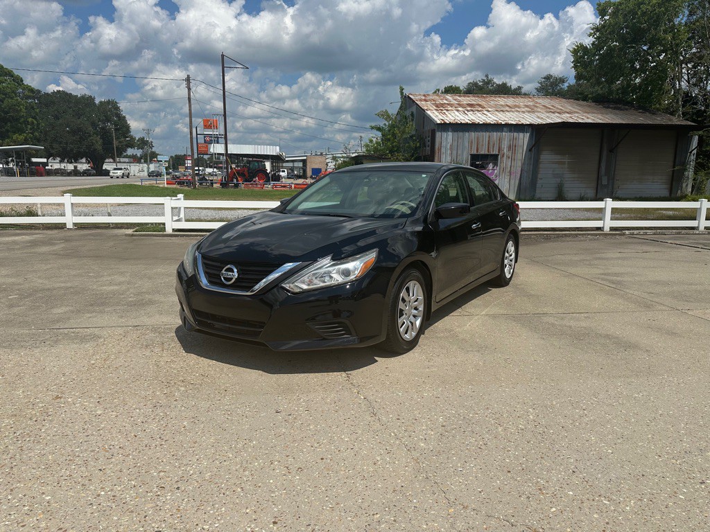 2017 Nissan Altima Image 1