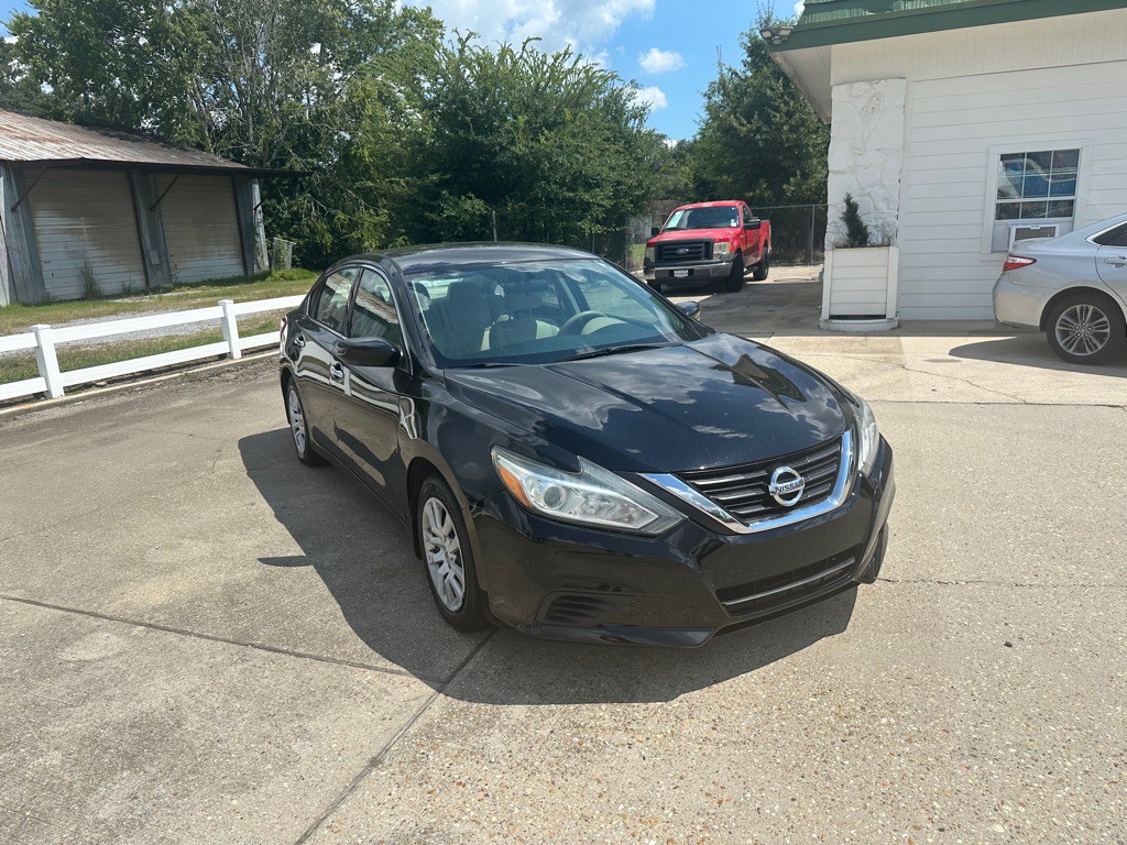 2017 Nissan Altima Image 6