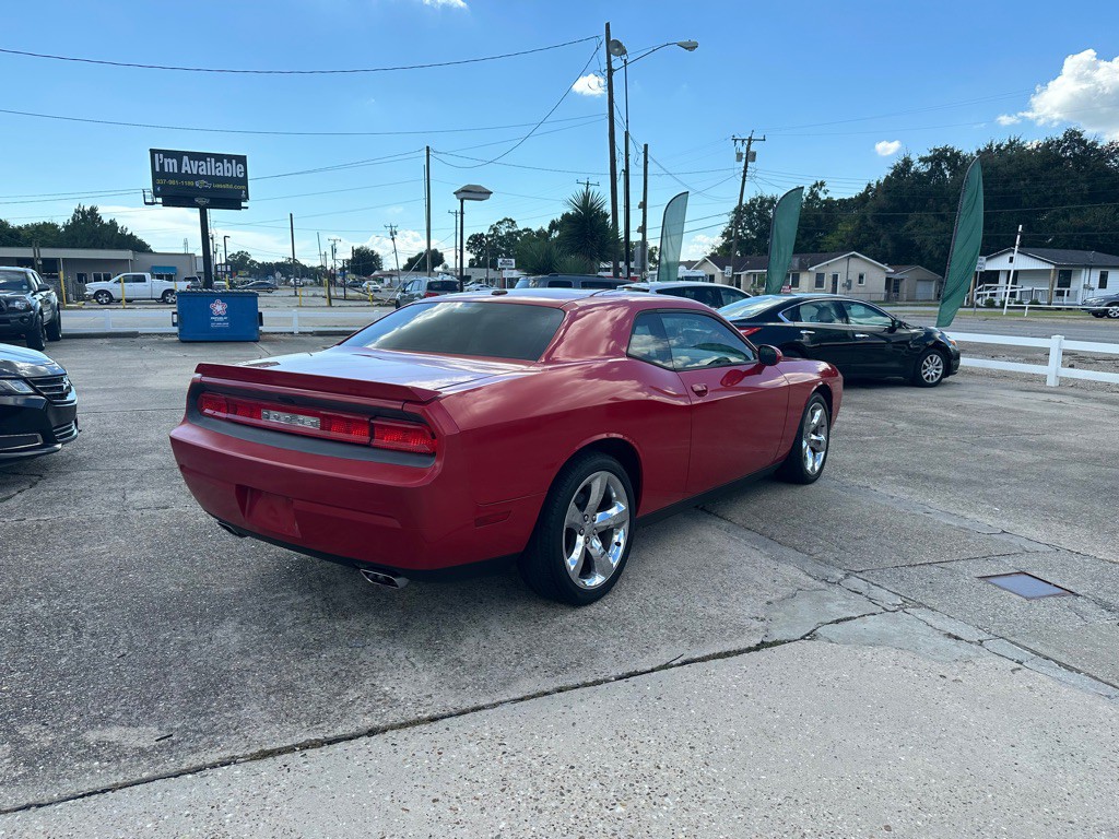 2012 Dodge Challenger Image 5