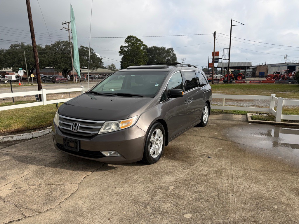 2012 Honda Odyssey Image 1
