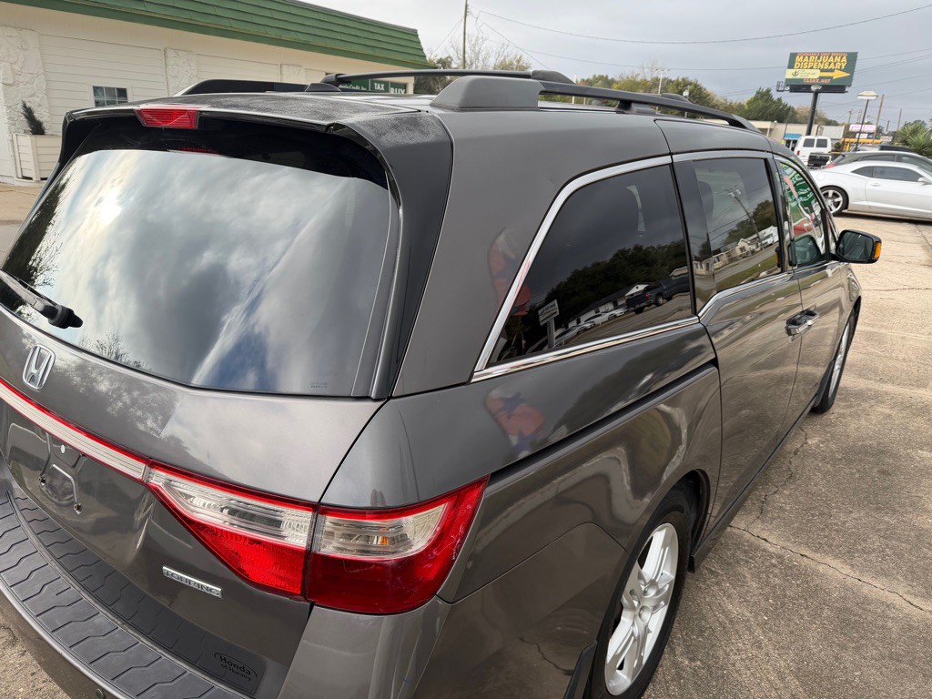 2012 Honda Odyssey Image 4