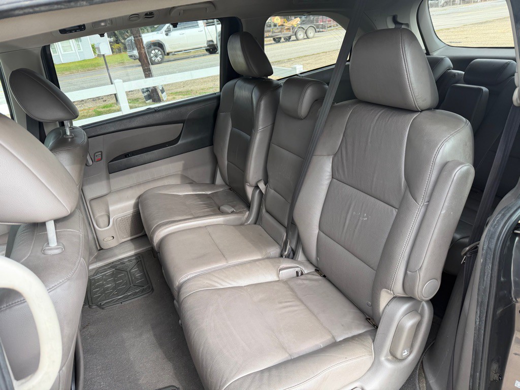 2012 Honda Odyssey Image 8