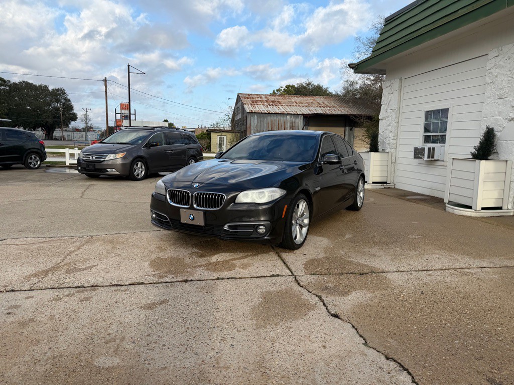 2015 BMW 5 Series Image 1