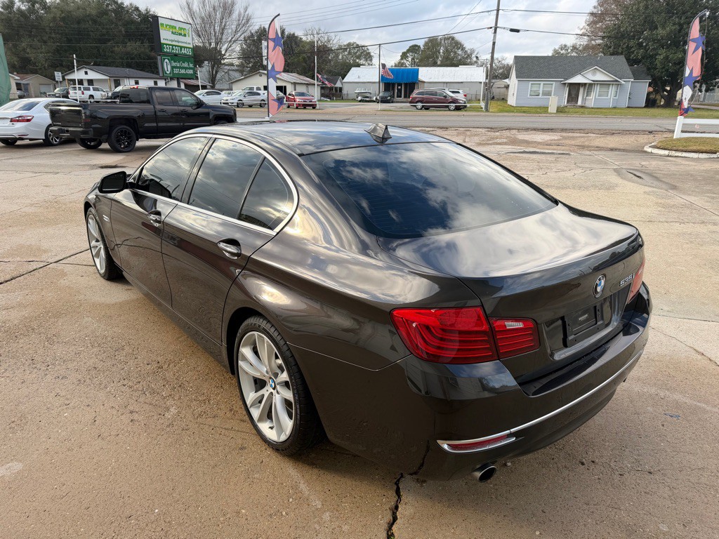 2015 BMW 5 Series Image 3