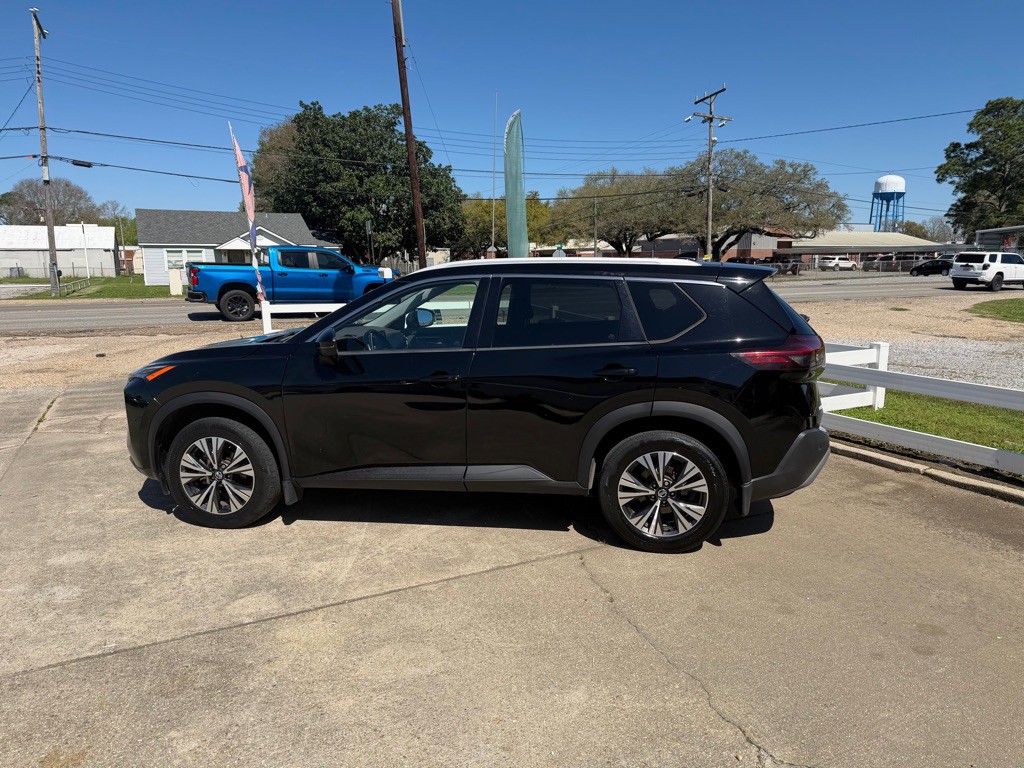 2021 Nissan Rogue Image 2