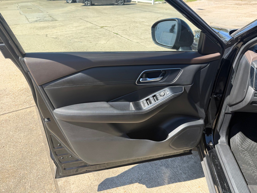 2021 Nissan Rogue Image 6