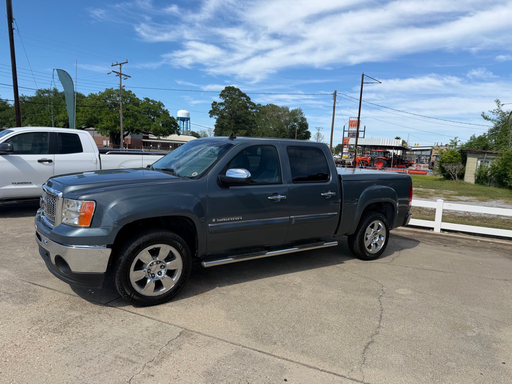 2009 GMC Sierra 1500 Image 2