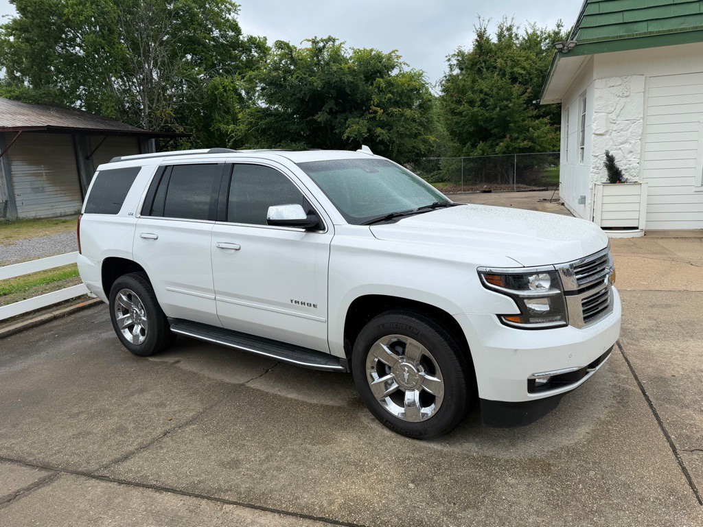 2016 Chevrolet Tahoe Image 4