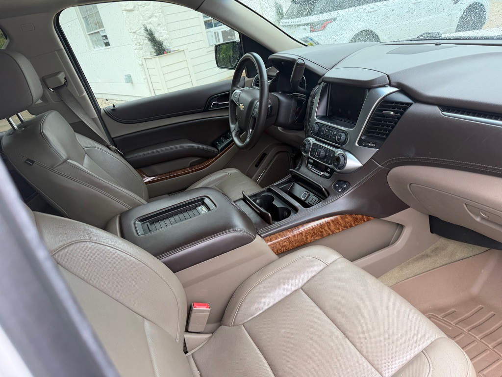 2016 Chevrolet Tahoe Image 5