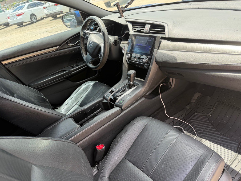 2017 Honda Civic Image 8