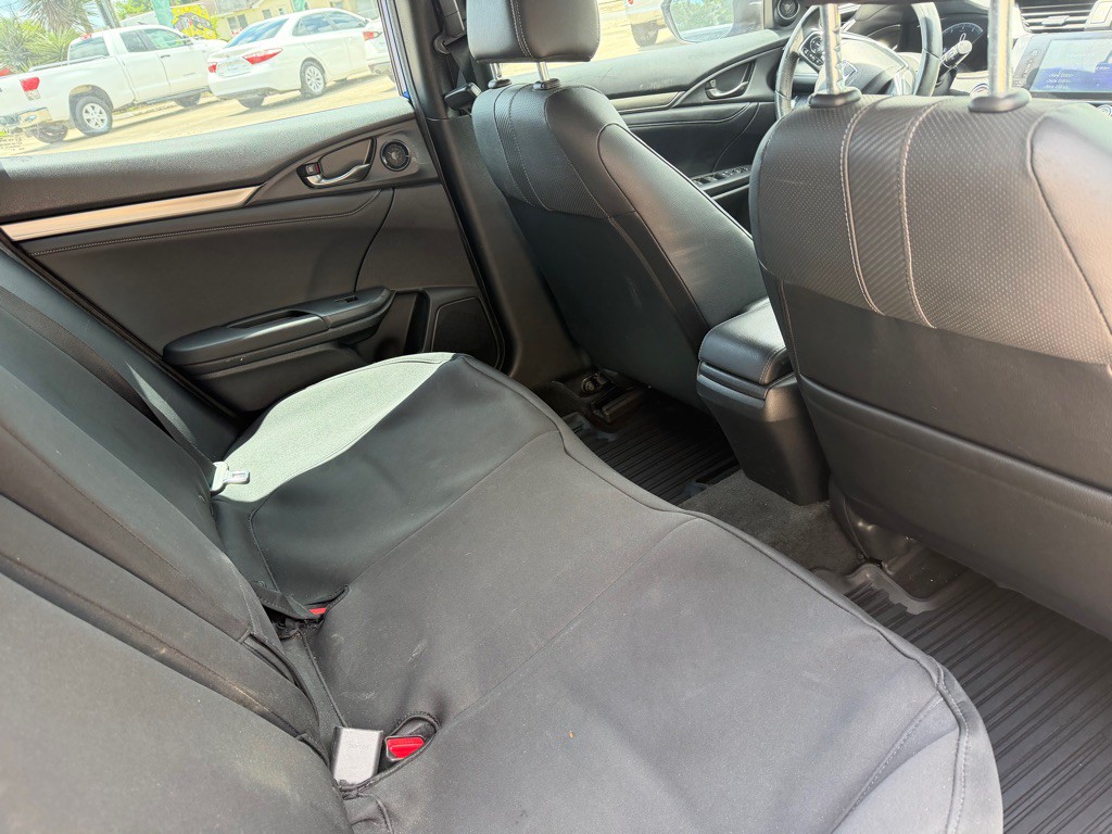 2017 Honda Civic Image 9