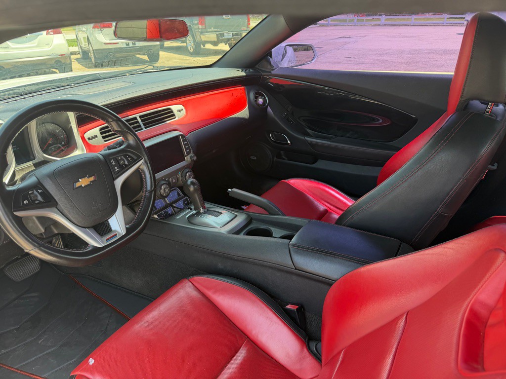 2015 Chevrolet Camaro Image 6